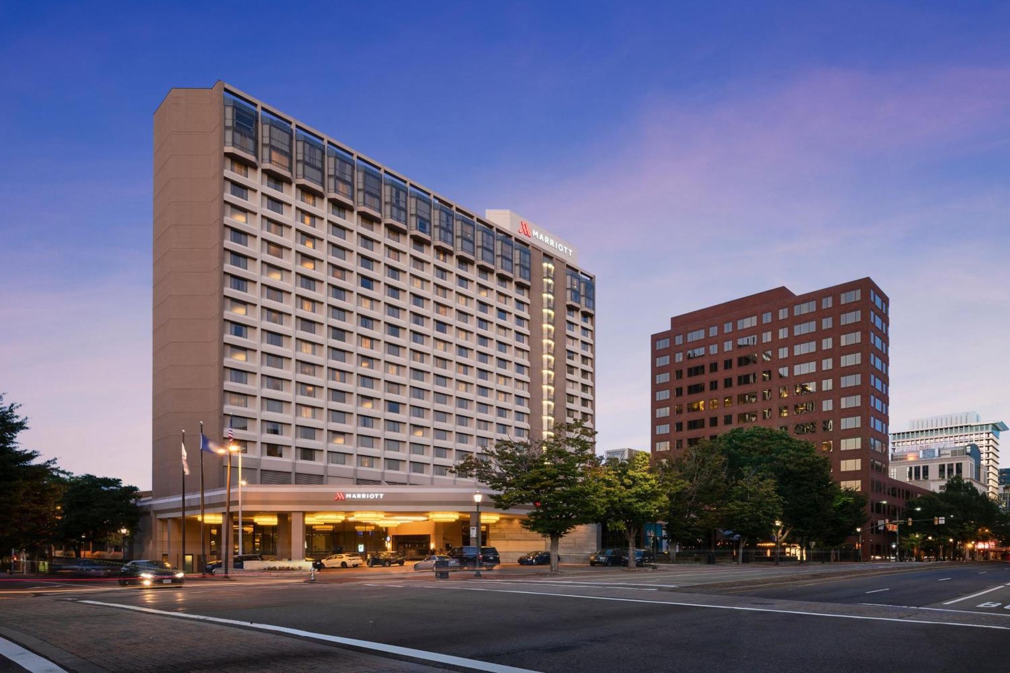 Richmond Marriott Exterior foto